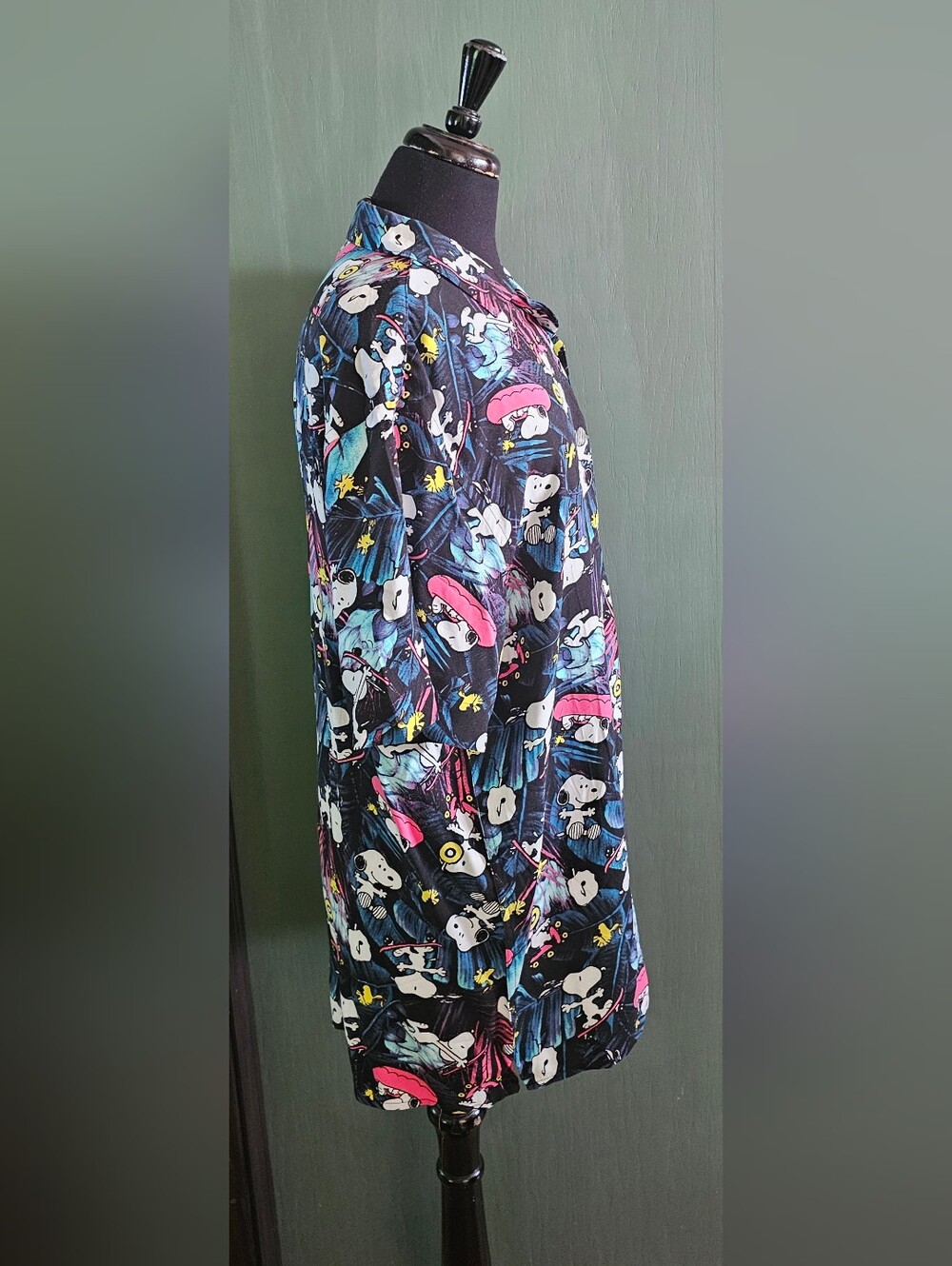 Peanuts Button-Up Shirt - Picture 3 of 5